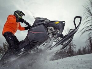 dnr reports 6 michigan snowmobilers go through ice in closing 11 days