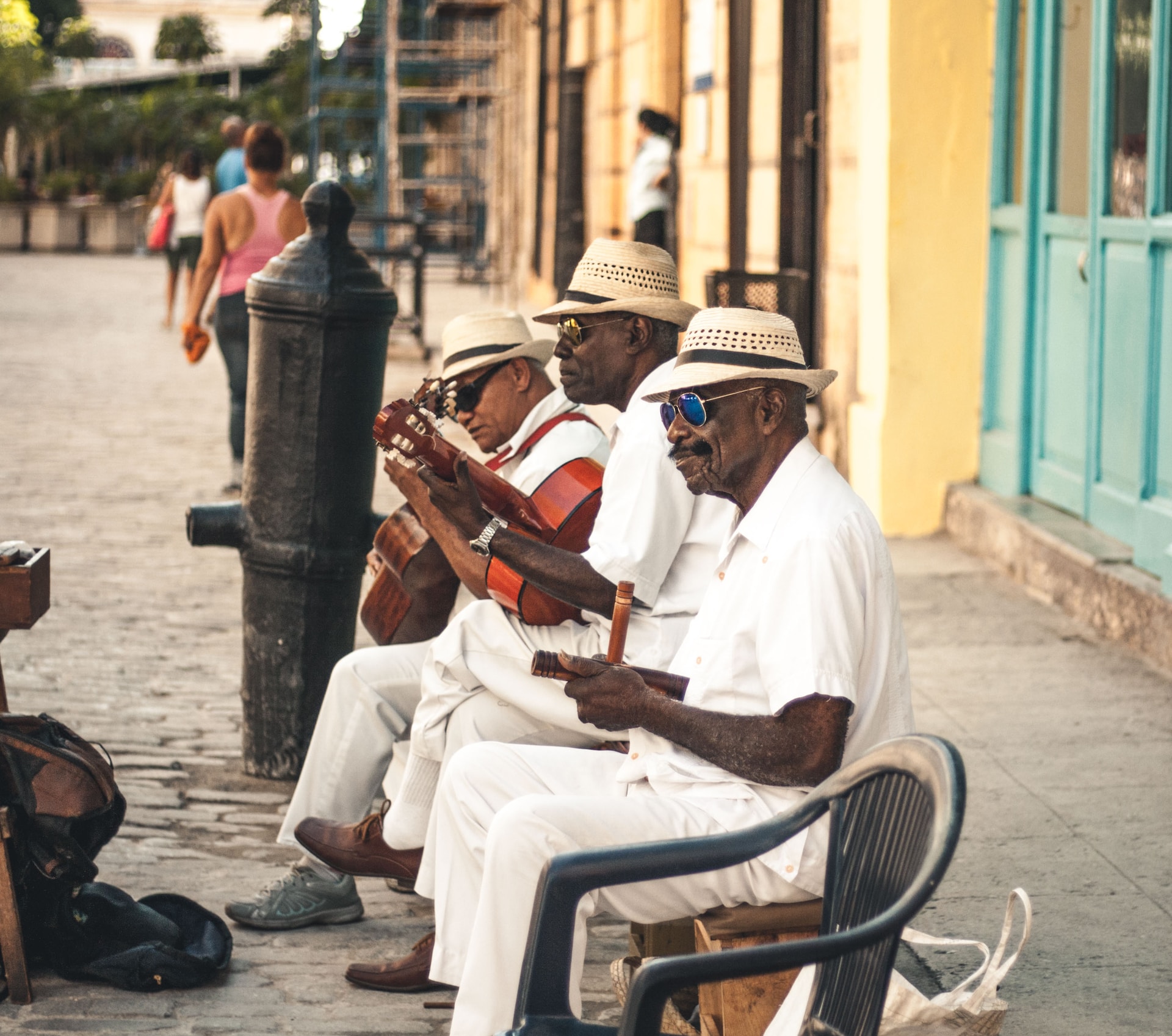 salsa-dancing-in-cuba-9-reasons-why-learning-salsa-creates-an