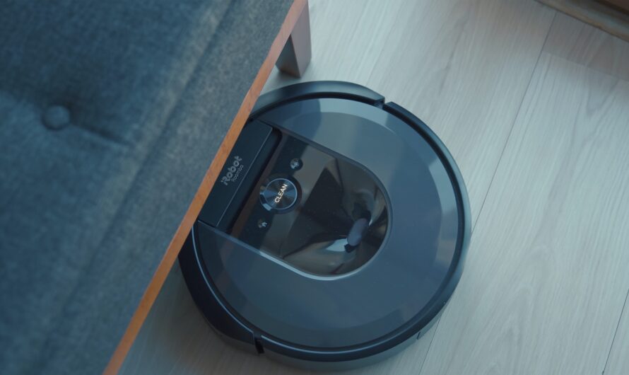 Revolutionizing Home Cleaning With This Guide to Robot Vacuum and Mop Cleaners