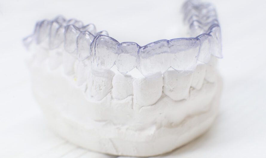 Pros, Cons, and Effectiveness of Invisalign Aligners